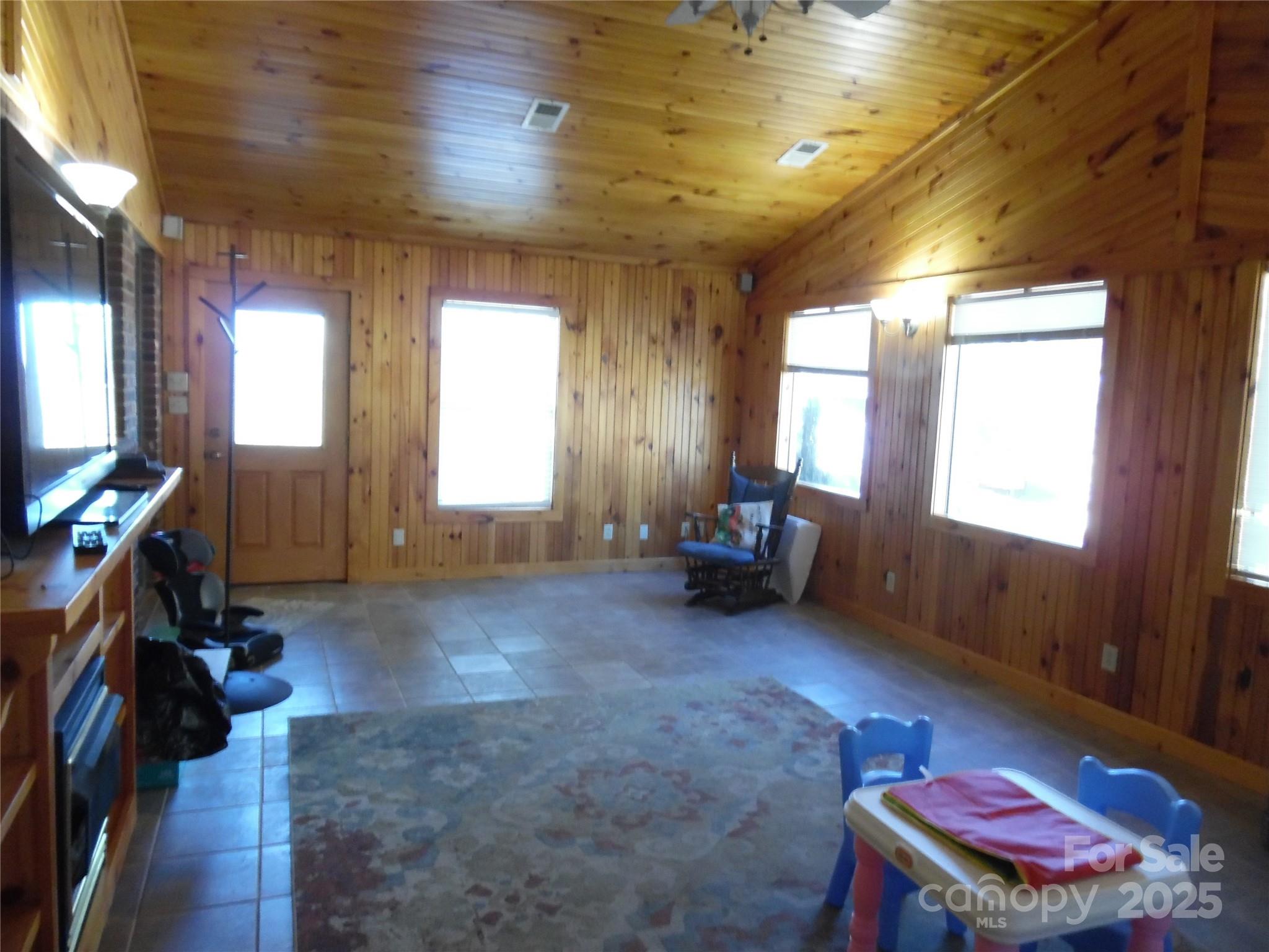 3857 Buffalo Shoals Road Maiden, NC 28650 - Photo 11 of 27 a living room with furniture and a window