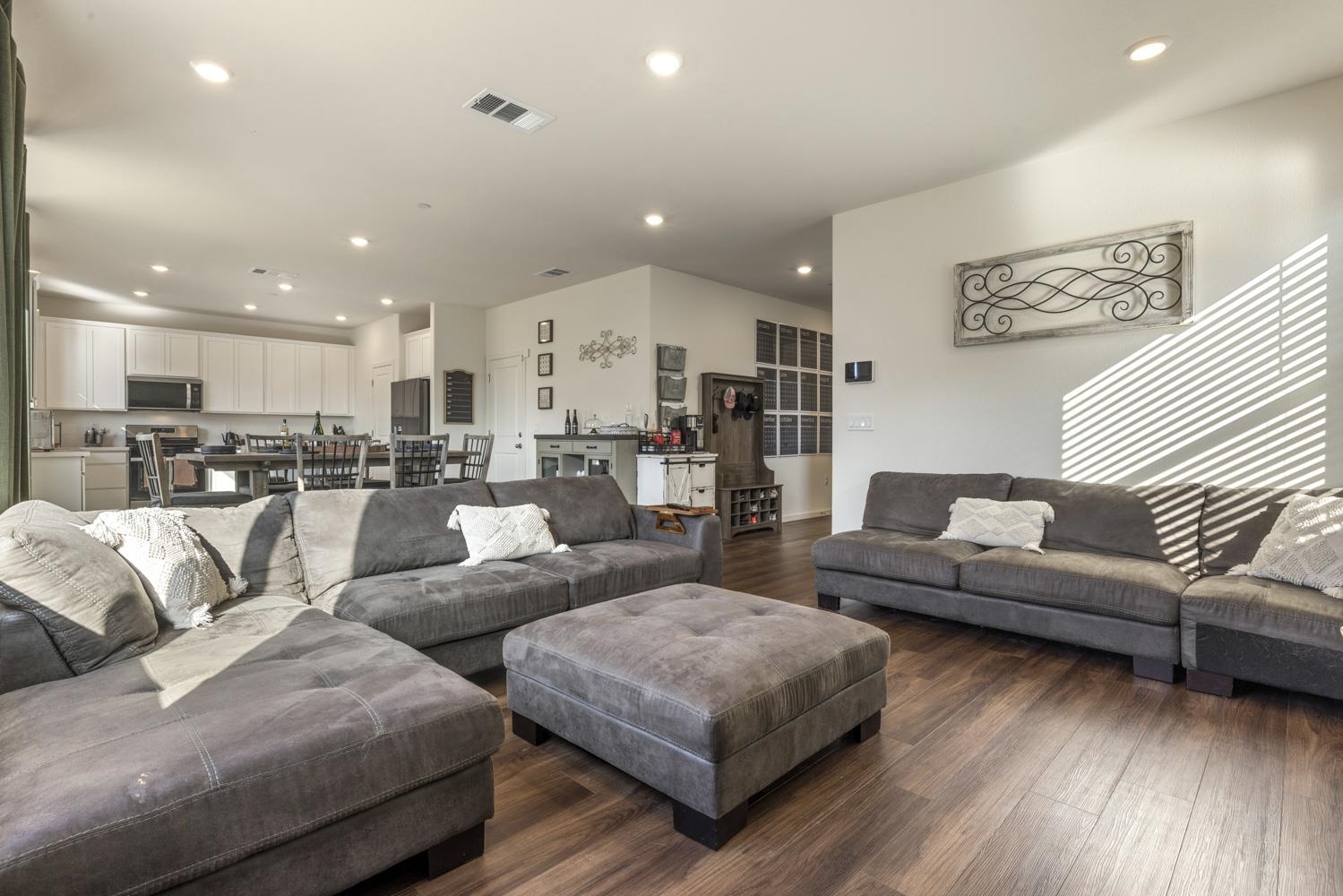 5439 Drawbridge Way Modesto, CA 95357 - Photo 19 of 43