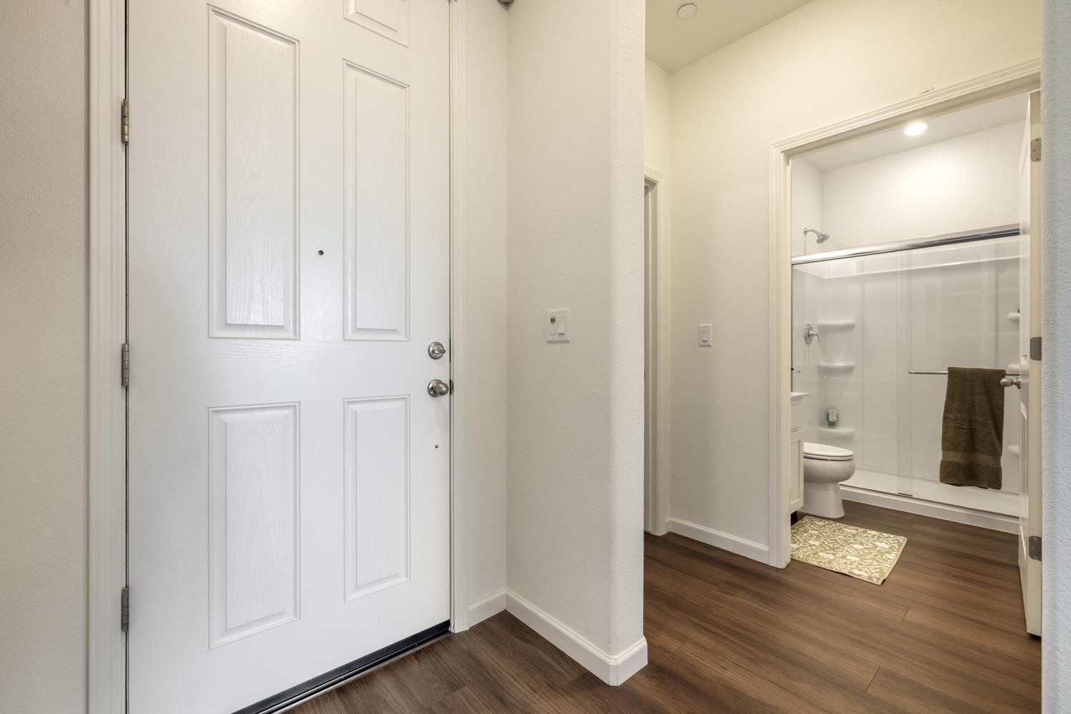 5439 Drawbridge Way Modesto, CA 95357 - Photo 7 of 43