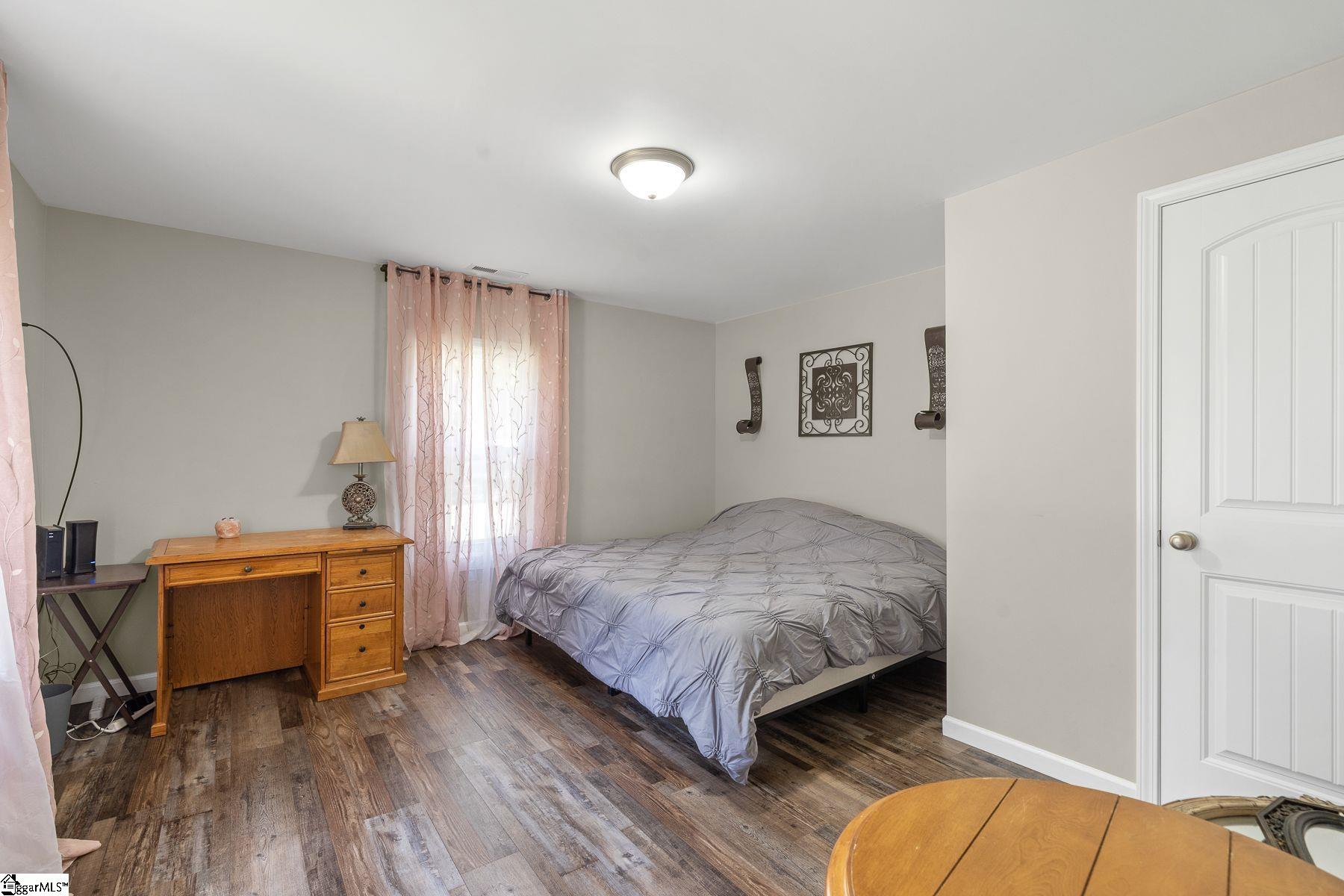 136 Dodd Street Wellford, SC 29385 - Photo 20 of 23