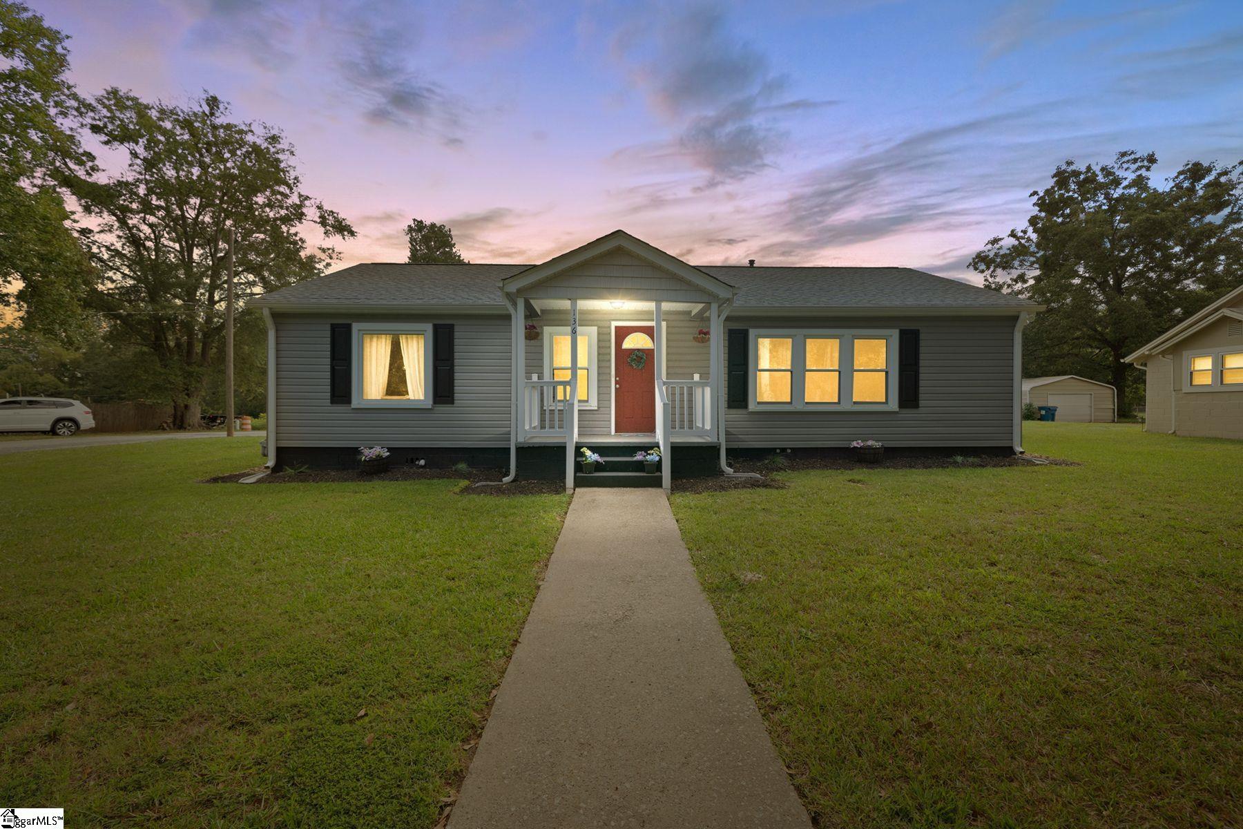 136 Dodd Street Wellford, SC 29385 - Photo 2 of 23