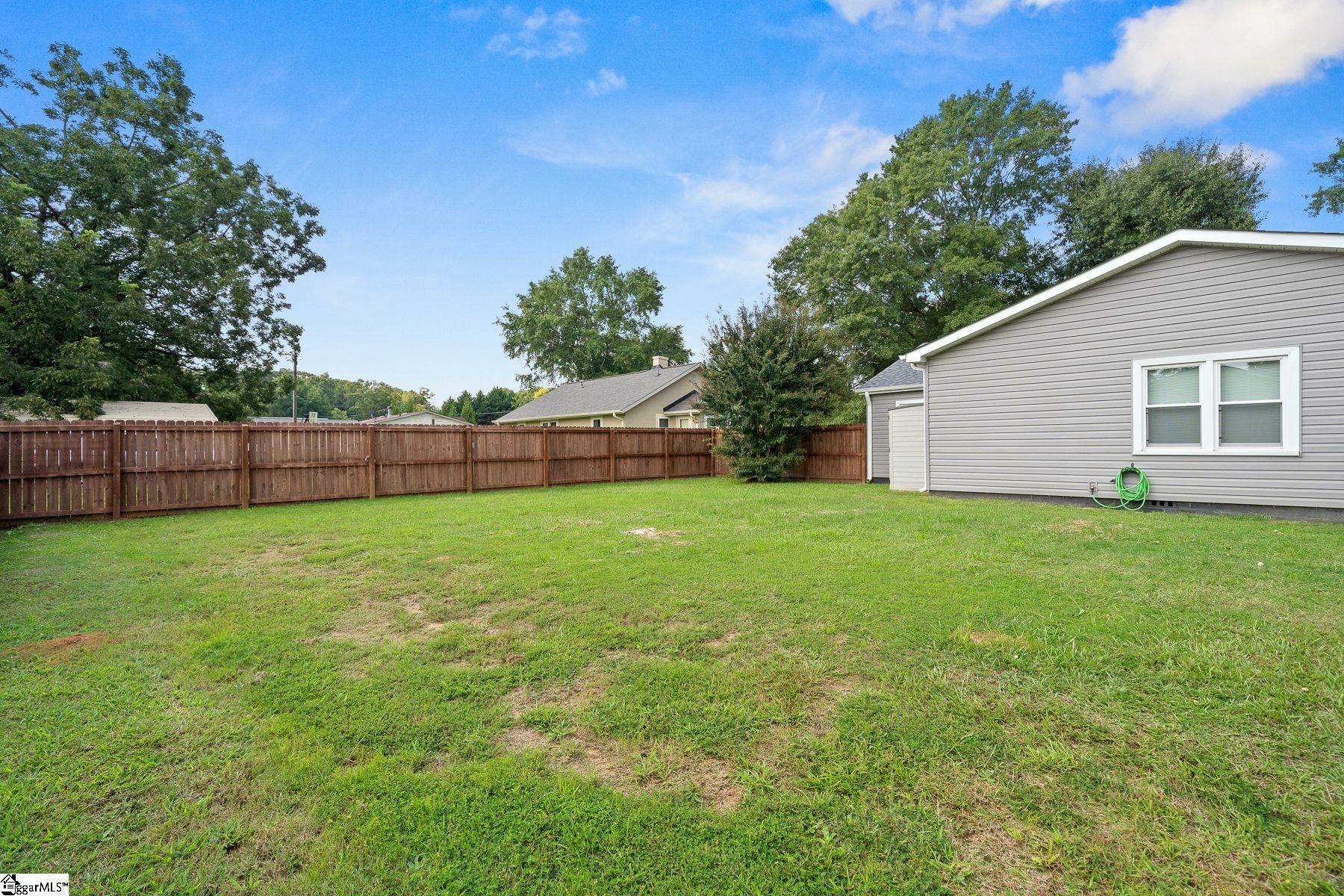 136 Dodd Street Wellford, SC 29385 - Photo 6 of 23
