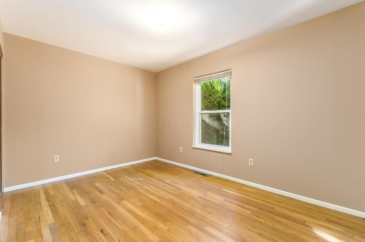 4688 Glendon Road Columbus, OH 43229 - Photo 12 of 35 Gallery Image 12
