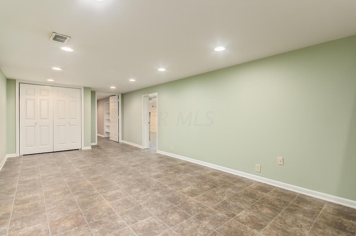 4688 Glendon Road Columbus, OH 43229 - Photo 17 of 35 Gallery Image 17