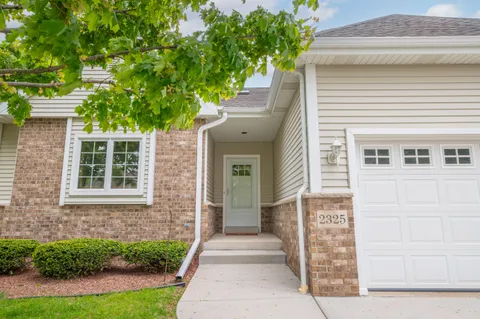 $432,500 | 2325 Caribou Lane, Grafton, WI 53024