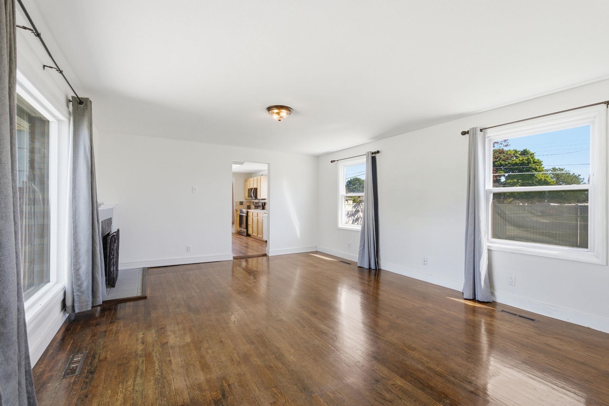 2803 West Rowan Avenue Spokane, WA 99205 - Photo 5 of 24
