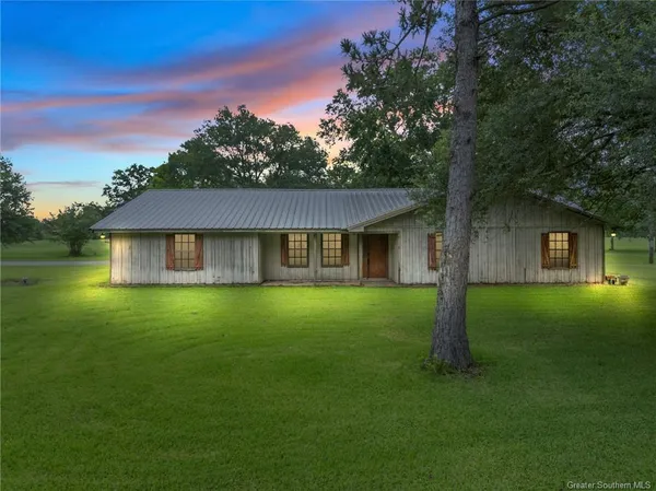 $249,500 | 1642 Gene Sonnier Road, Vinton, LA 70668