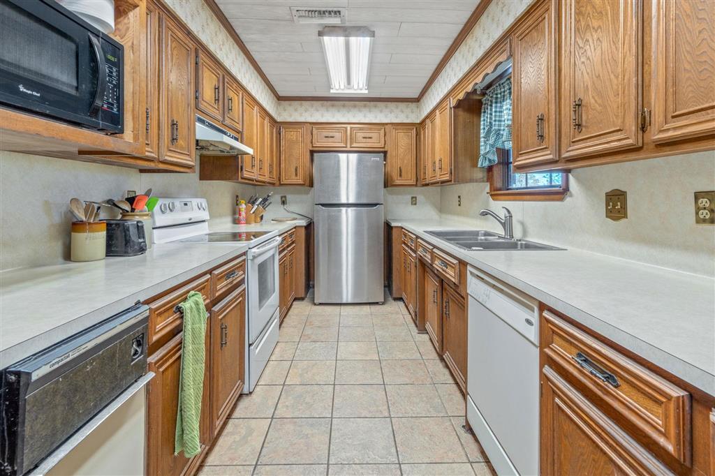 1642 Gene Sonnier Road Vinton, LA 70668 - Photo 5 of 25