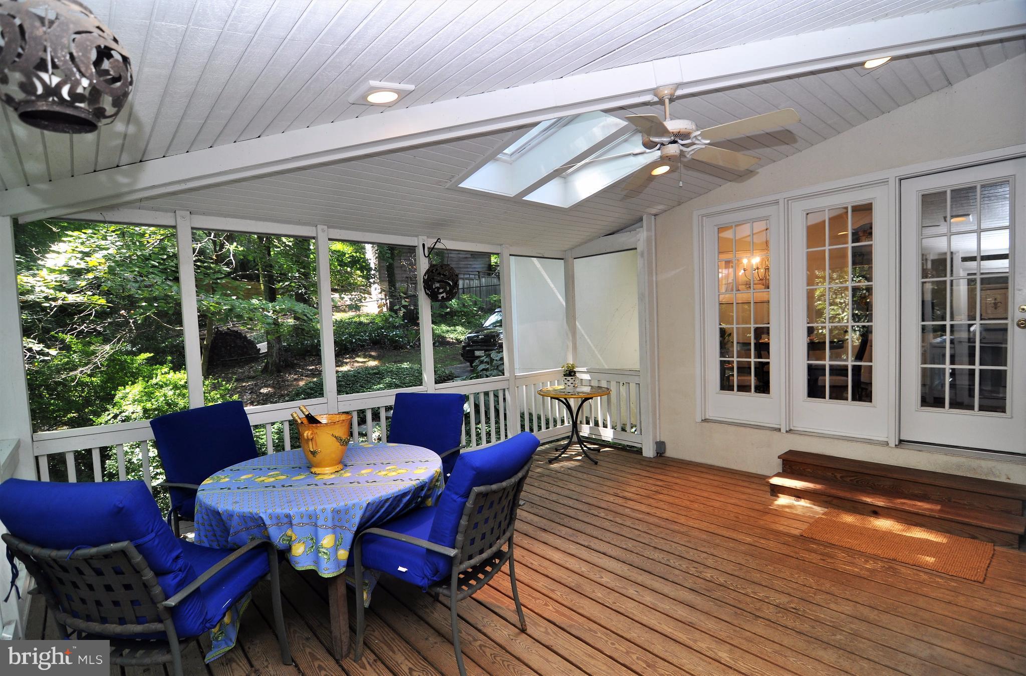 947 Swinks Mill Road McLean, VA 22102 - Photo 9 of 30 Exterior (General)ENCLOSED SCREEN DECK OFF KITCHEN