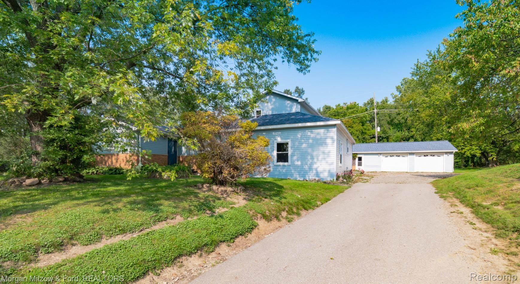1893 White Lake Road Highland, MI 48356 - Photo 2 of 48 1893 White Lake Road (2).jpg