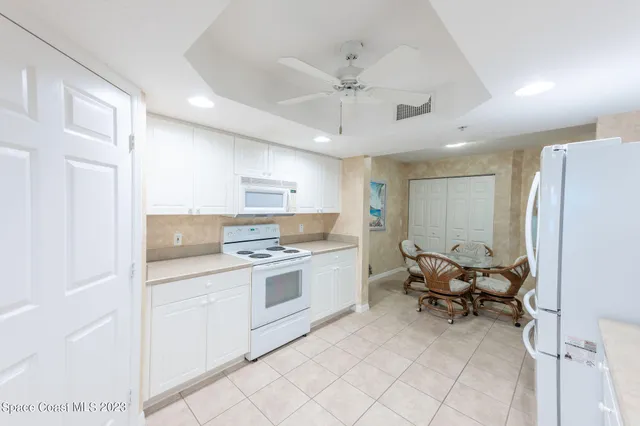 $435,000 | 8941 Lake Drive, Unit 204, Cape Canaveral, FL 32920