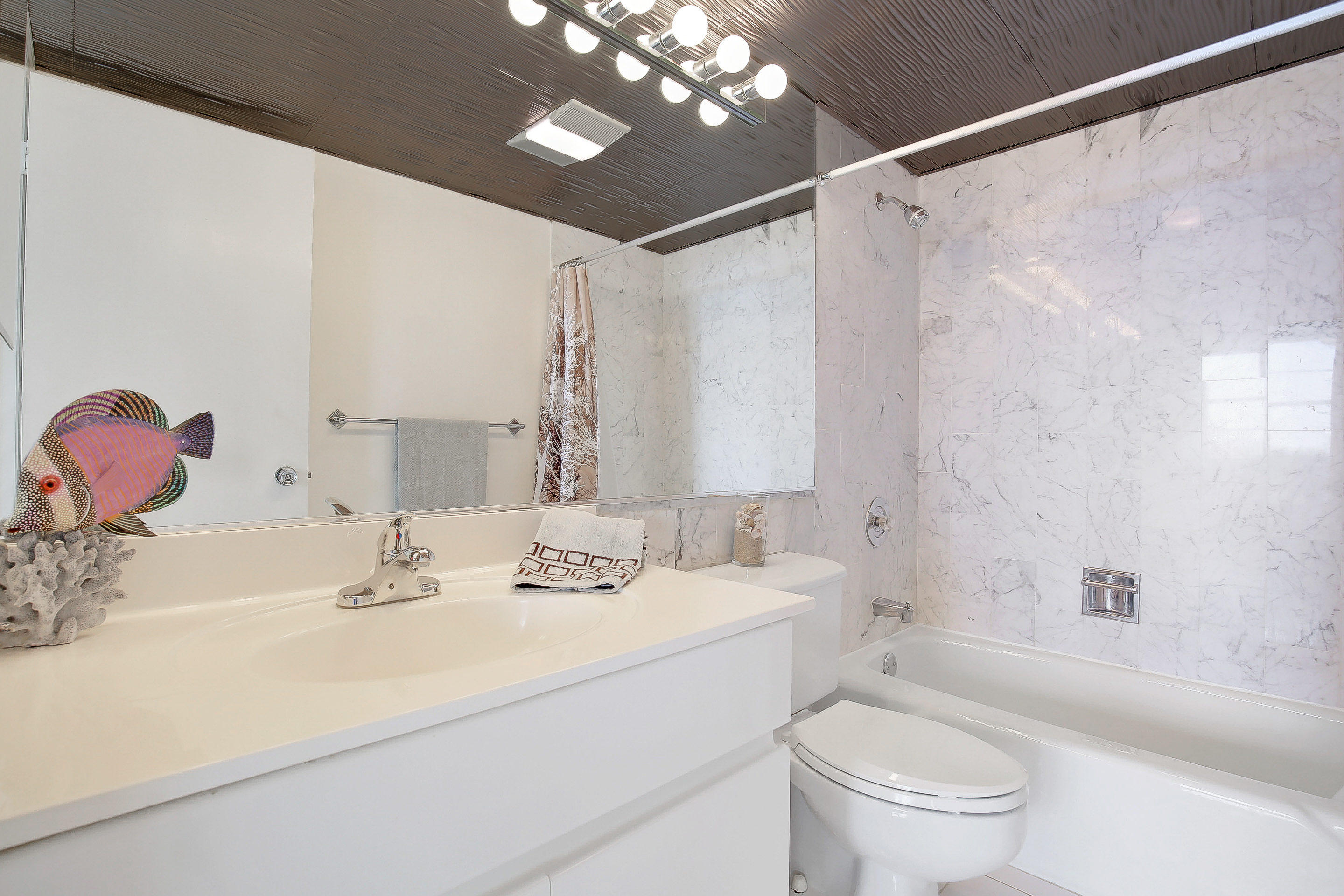 2121 North Ocean Boulevard, Unit 901E Boca Raton, FL 33431 - Photo 18 of 49 Master Bath