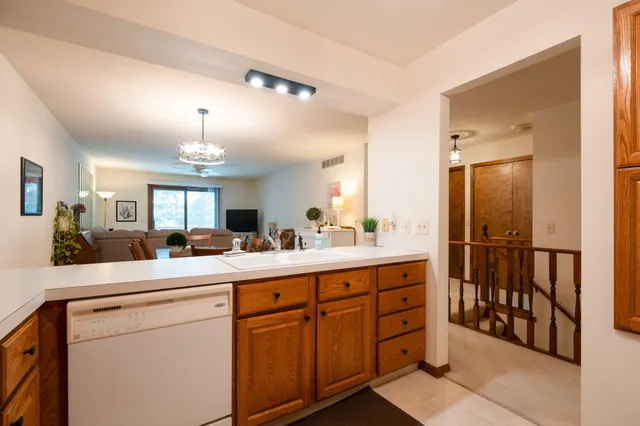 $290,000 | 2223 Mapleton Street Northeast, Grand Rapids, MI 49505