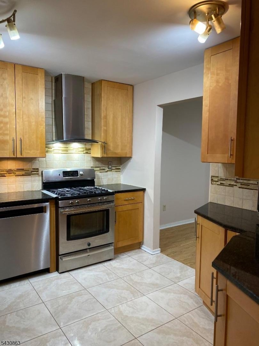 358 Greenfield Road Bridgewater, NJ 08807 - Photo 16 of 42