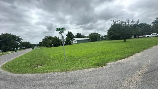 $70,000 | 501 Dusty Lane, Southmayd, TX 75092