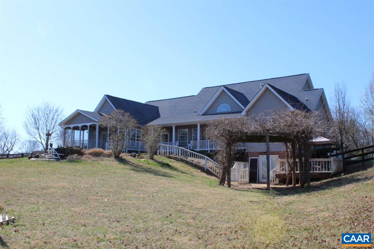 12278 Robin Road Culpeper, VA 22701 - Photo 4 of 26 Gallery Image 4