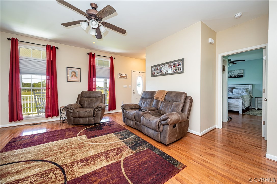 22467 Telegraph Road Ruther Glen, VA 22546 - Photo 8 of 35 Gallery Image 8