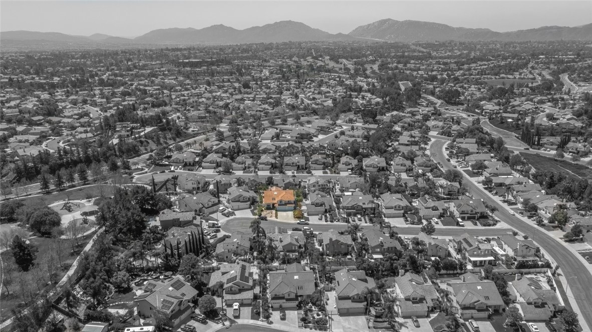 31895 Dane Court Temecula, CA 92591 - Photo 48 of 48 an aerial view of a city with lots of residential buildings