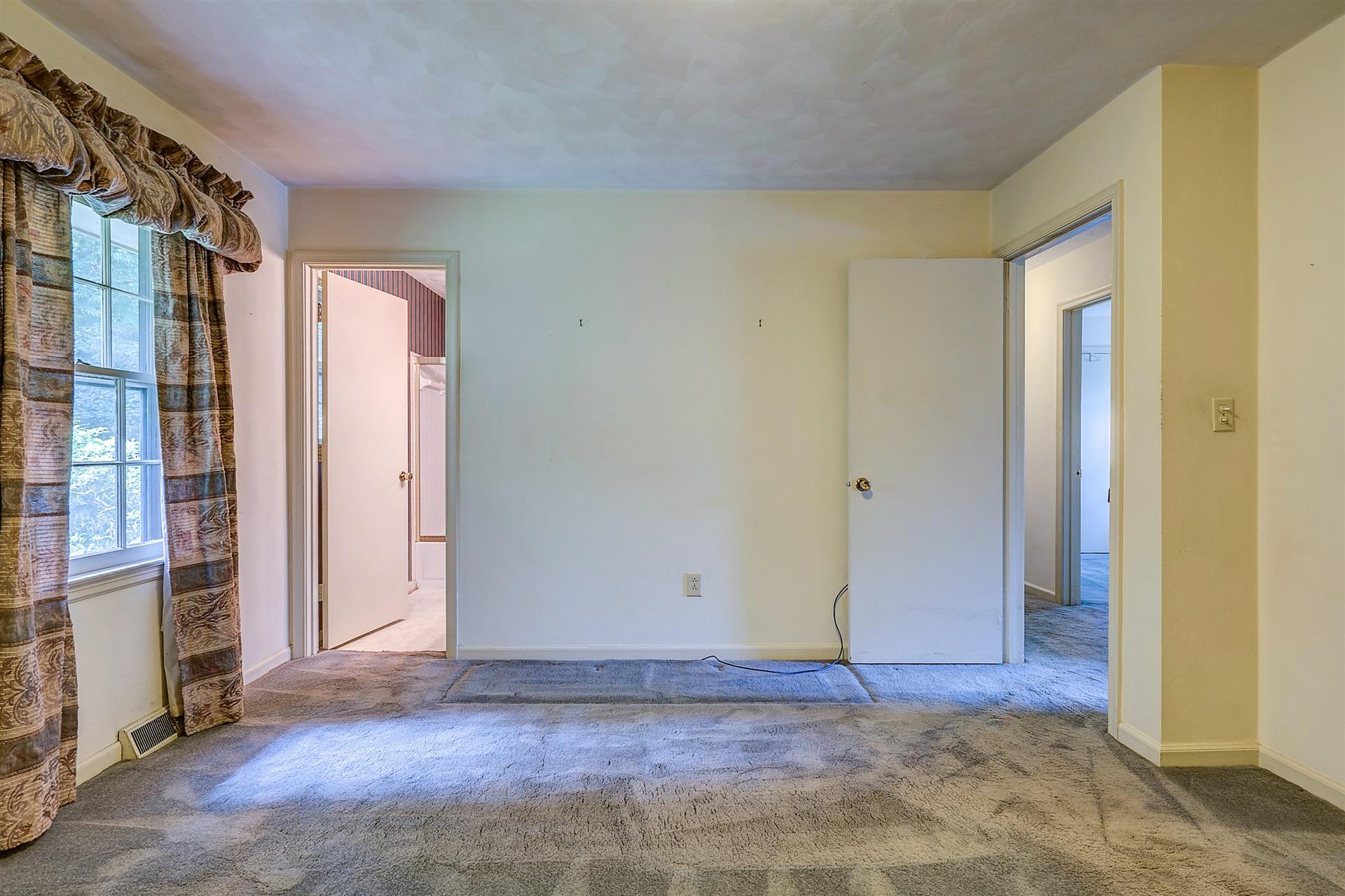 306 Highfield Road Salem, VA 24153 - Photo 14 of 26 12-DSC00066_67_68_69_70