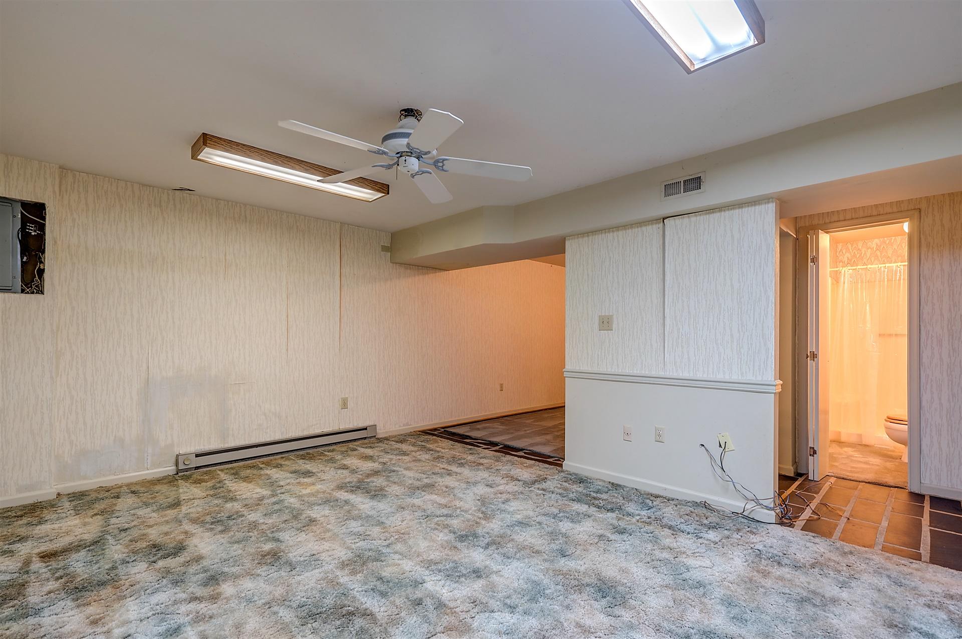 306 Highfield Road Salem, VA 24153 - Photo 16 of 26 14-DSC00076_77_78_79_80