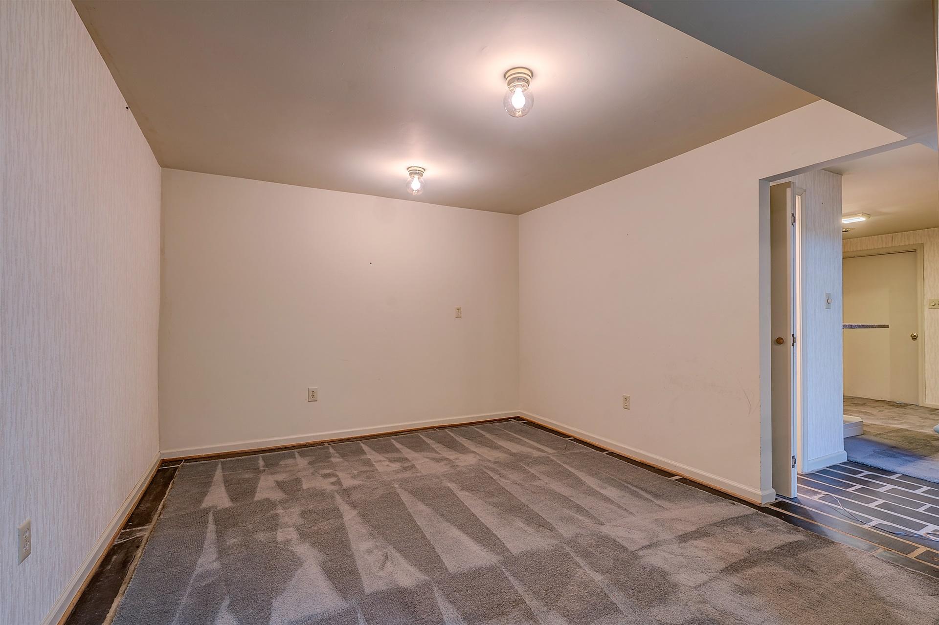 306 Highfield Road Salem, VA 24153 - Photo 17 of 26 15-DSC00081_2_3_4_5