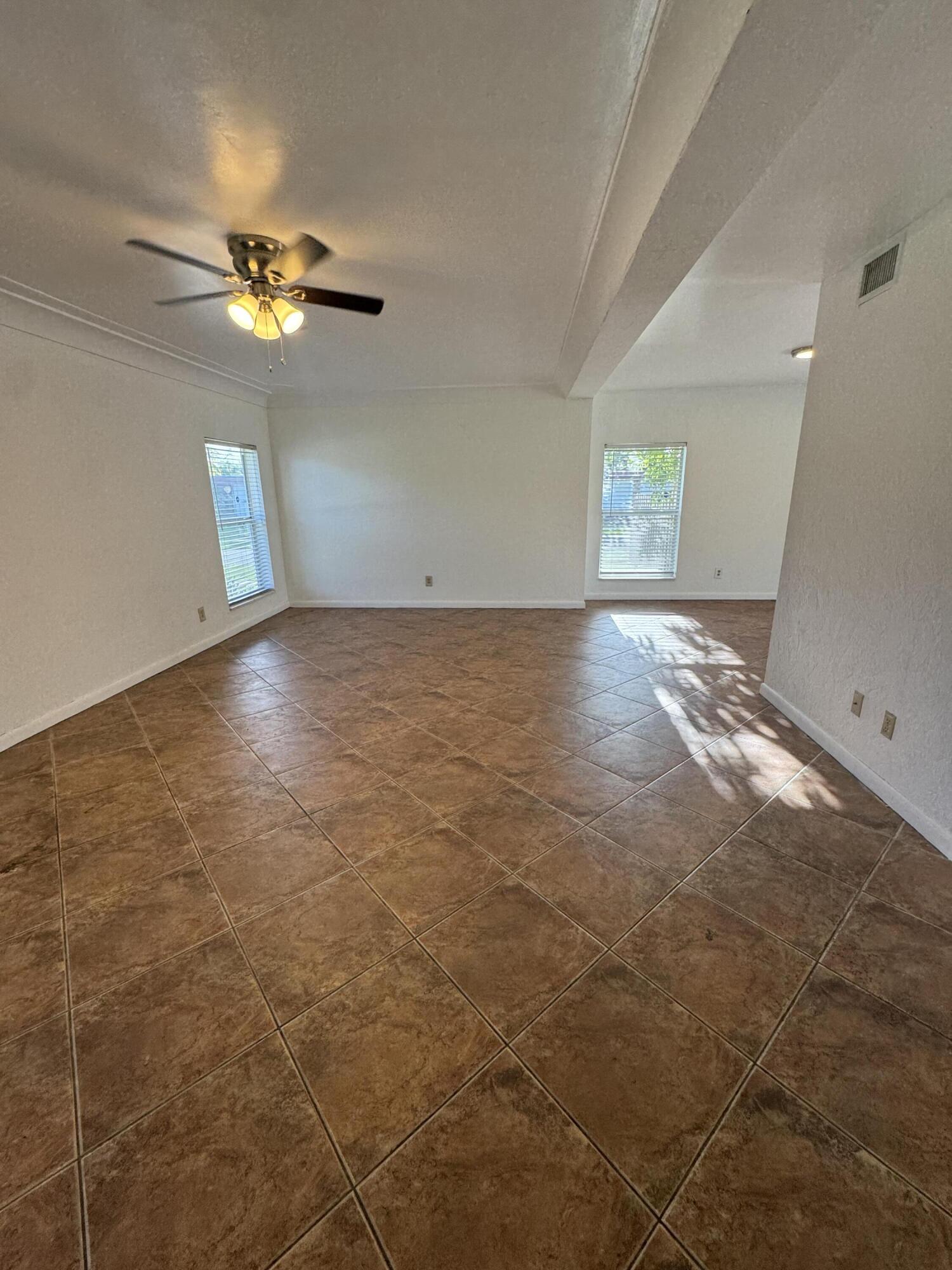 7816 Northwest 70th Terrace Tamarac, FL 33321 - Photo 5 of 37 IMG_1907