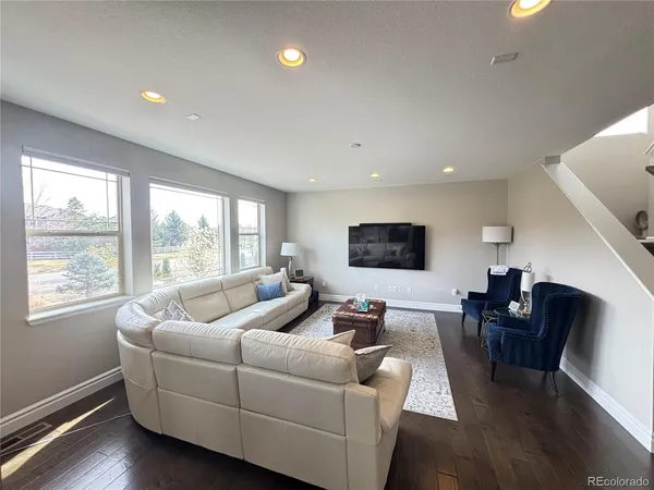 $899,999 | 20165 East Fair Lane, Centennial, CO 80016