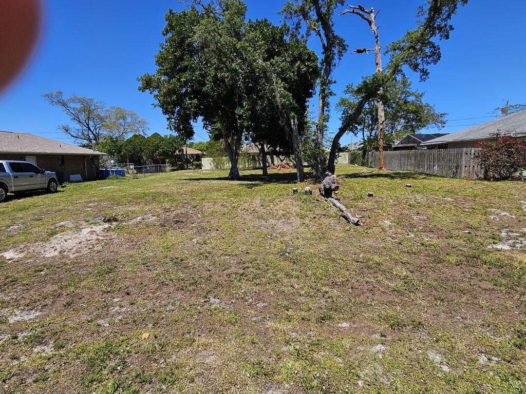 2163 Advana St Northeast