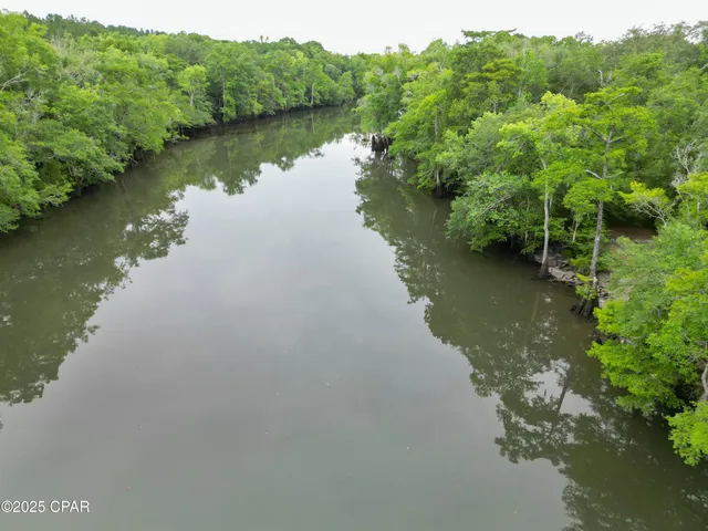 $117,400 | 4934 Bluegill Way, Vernon, FL 32462