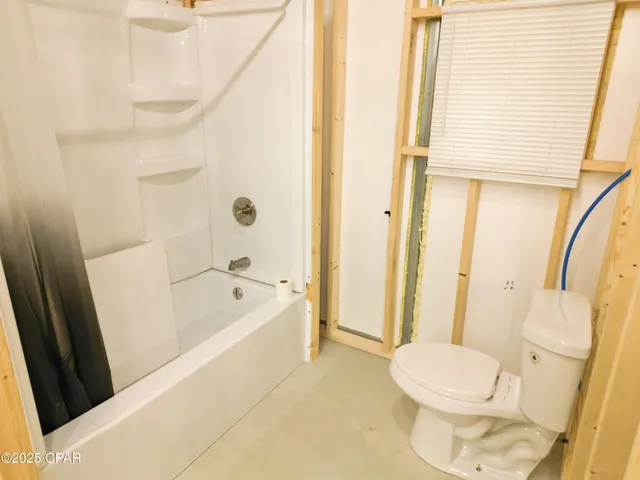 $117,400 | 4934 Bluegill Way, Vernon, FL 32462