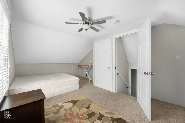 $3,100 | 441 South West Avenue, Elmhurst, IL 60126