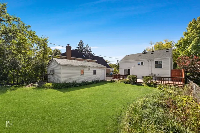 $3,100 | 441 South West Avenue, Elmhurst, IL 60126