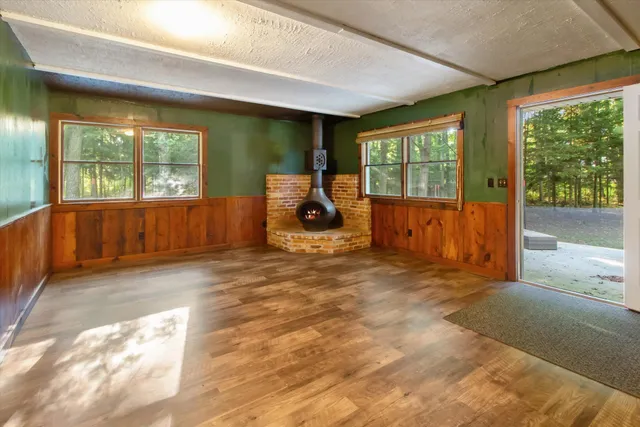 $259,900 | 878 North Wolf Avenue, Baldwin, MI 49304