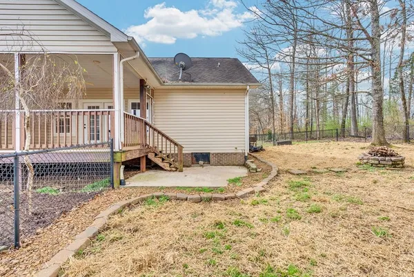 $399,900 | 821 Honeysuckle Lane, Sparta, TN 38583