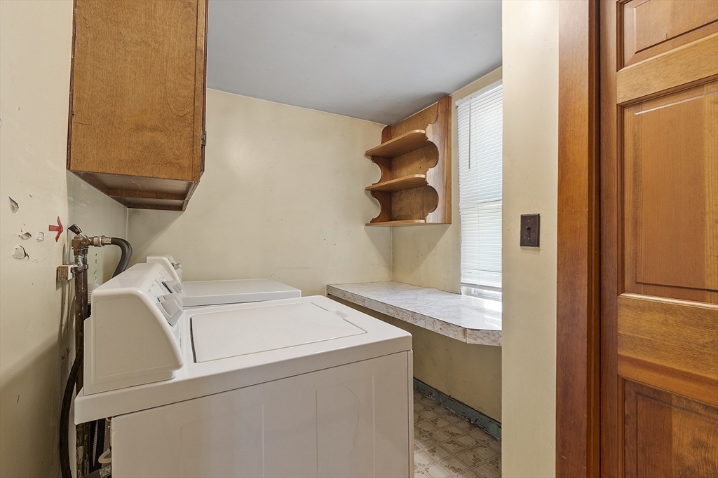 705 Richardson Road Ashby, MA 01431 - Photo 18 of 42 a utility room with dryer and washer