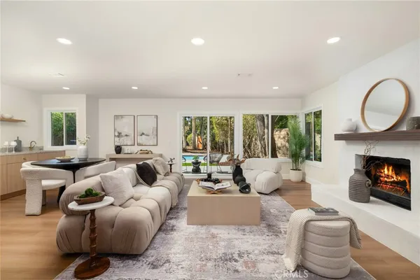 $1,588,000 | 17331 Labrador Street, Northridge, CA 91325