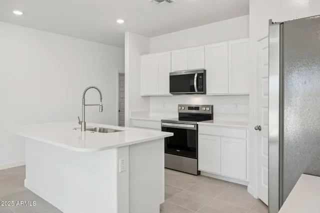 $494,990 | 1476 South 241st Avenue, Buckeye, AZ 85326