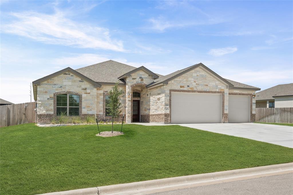 132 Lasso Loop Lorena, TX 76655 - Photo 3 of 36 Gallery Image 3
