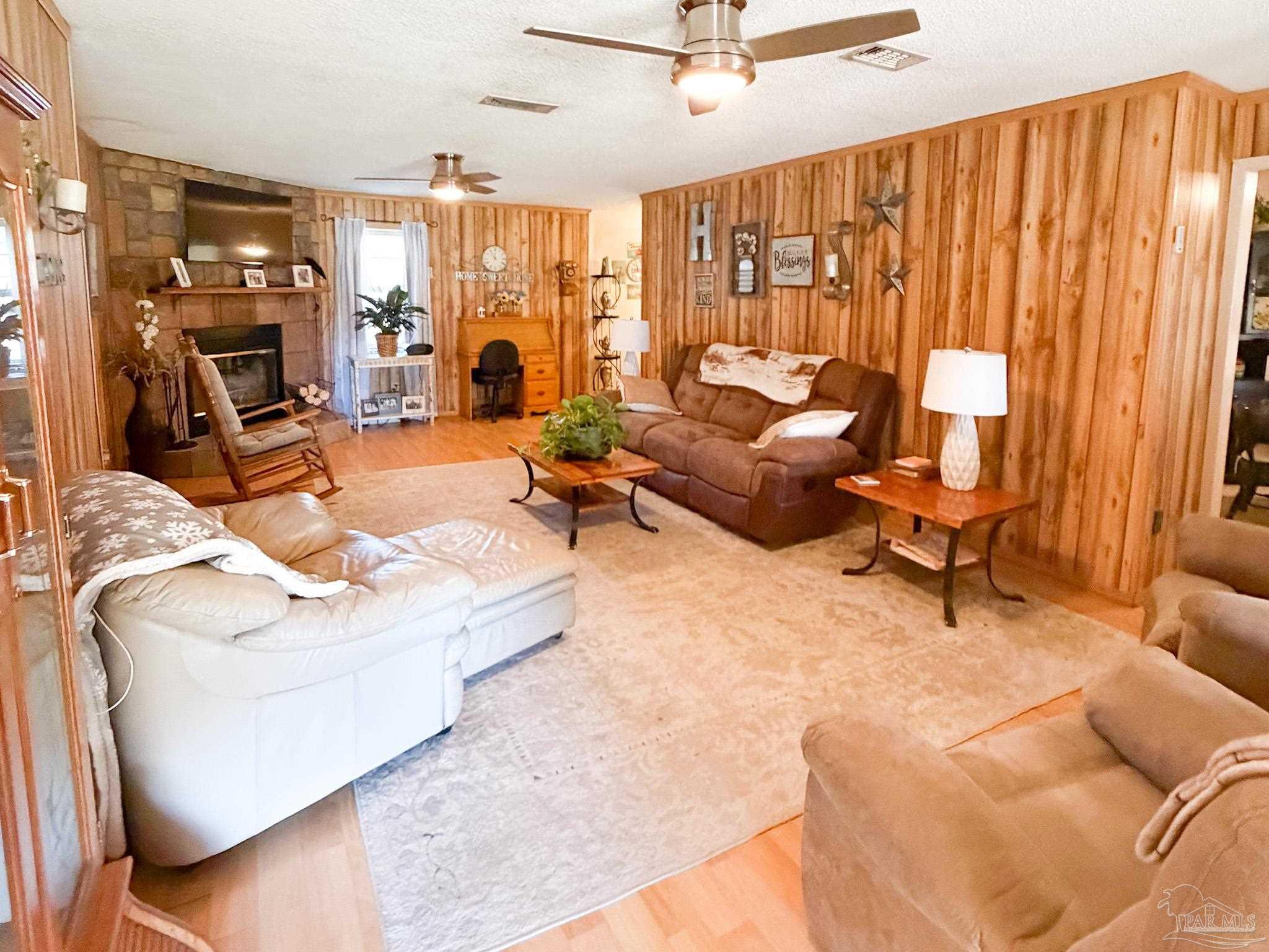 2845 Pine Forest Road Cantonment, FL 32533 - Photo 5 of 19