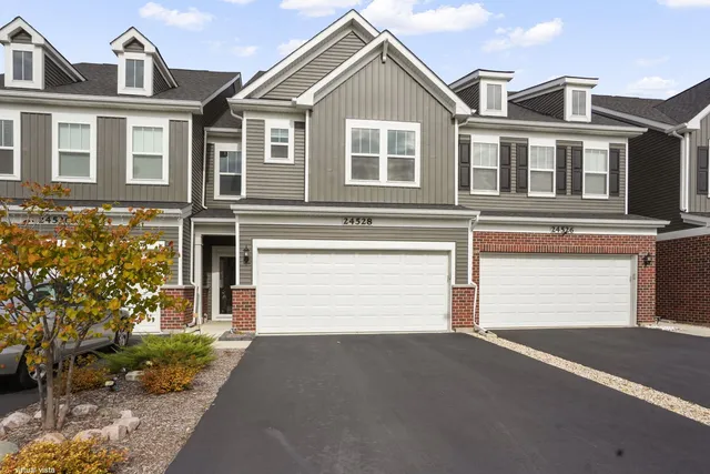 $449,900 | 24528 West Alexis Lane, Plainfield, IL 60585