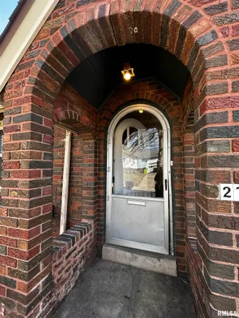 $1,199 | 2718 North North Street, Peoria, IL 61604