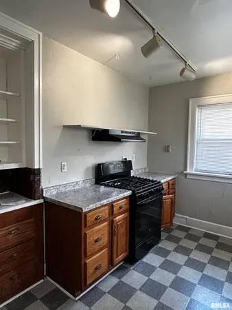 $1,199 | 2718 North North Street, Peoria, IL 61604