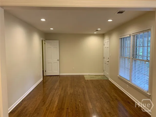 $1,800 | 1000 College Station Road, Athens, GA 30605