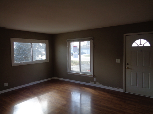 40 Hampton Road Montgomery, IL 60538 - Photo 2 of 13