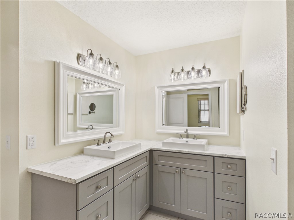 10274 North Rousseau Drive Dunnellon, FL 34433 - Photo 37 of 72