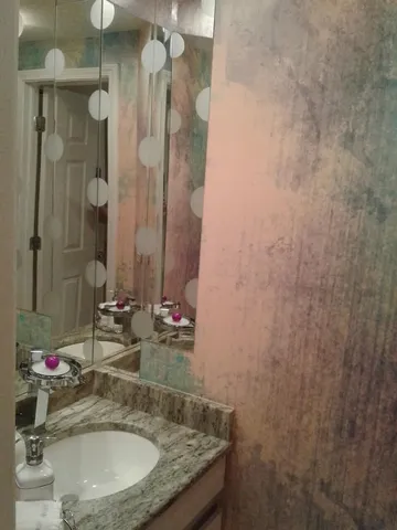 $465,000 | 121 Chatsworth Circle, Schaumburg, IL 60194