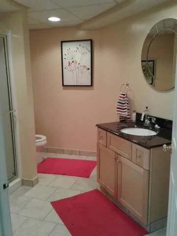 $465,000 | 121 Chatsworth Circle, Schaumburg, IL 60194