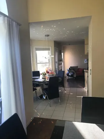 $465,000 | 121 Chatsworth Circle, Schaumburg, IL 60194