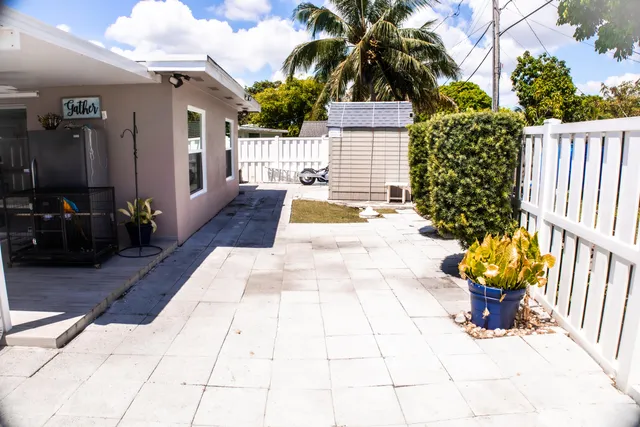 $465,000 | 533 Cherry Road, West Palm Beach, FL 33409