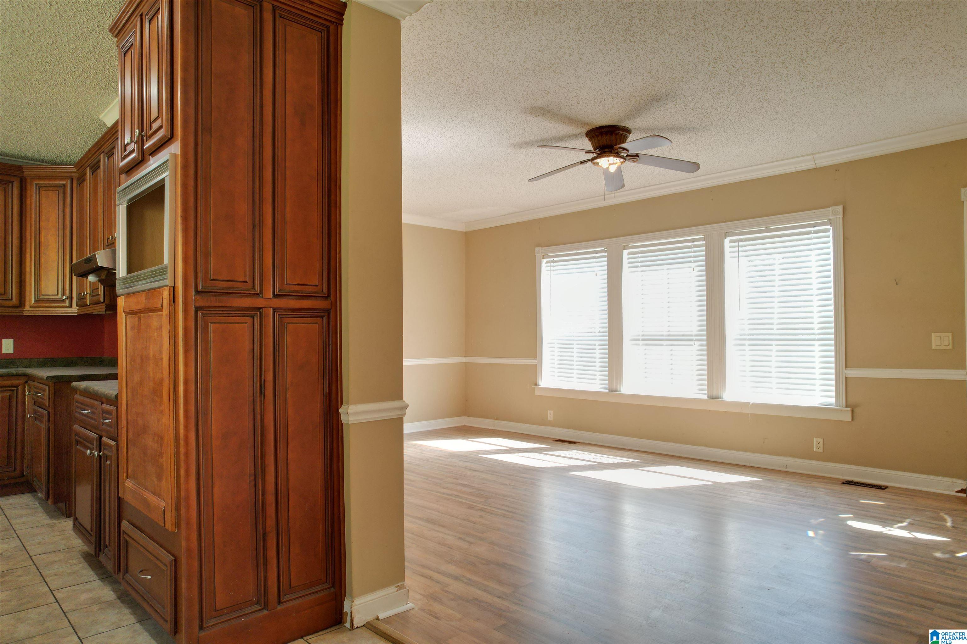 390 Old Macedonia Ragland, AL 35131 - Photo 4 of 33